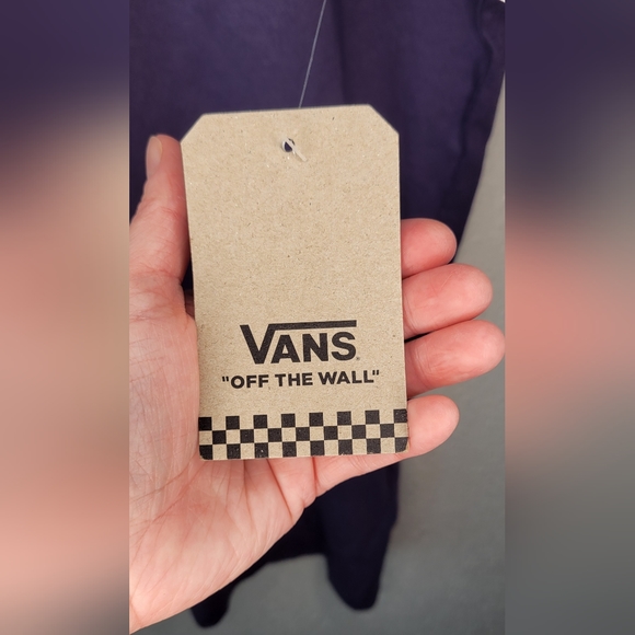 Vans crew neck t-shirt. New with tags Size M - Picture 5 of 7